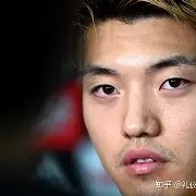爱游戏体育-莫德里奇中场控制，帮助球队晋级()